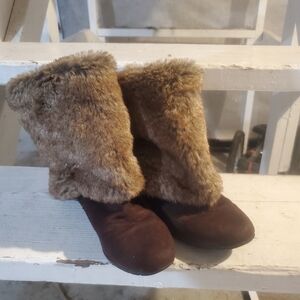 R2 3-in-1 brown fur convertible boot to bootie